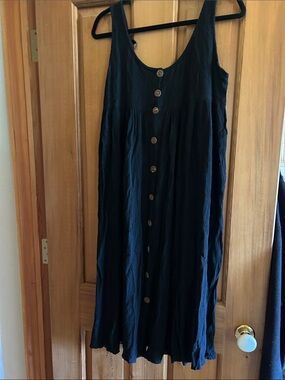 Clara Garutto Black Button-Front Textured Midi Dress